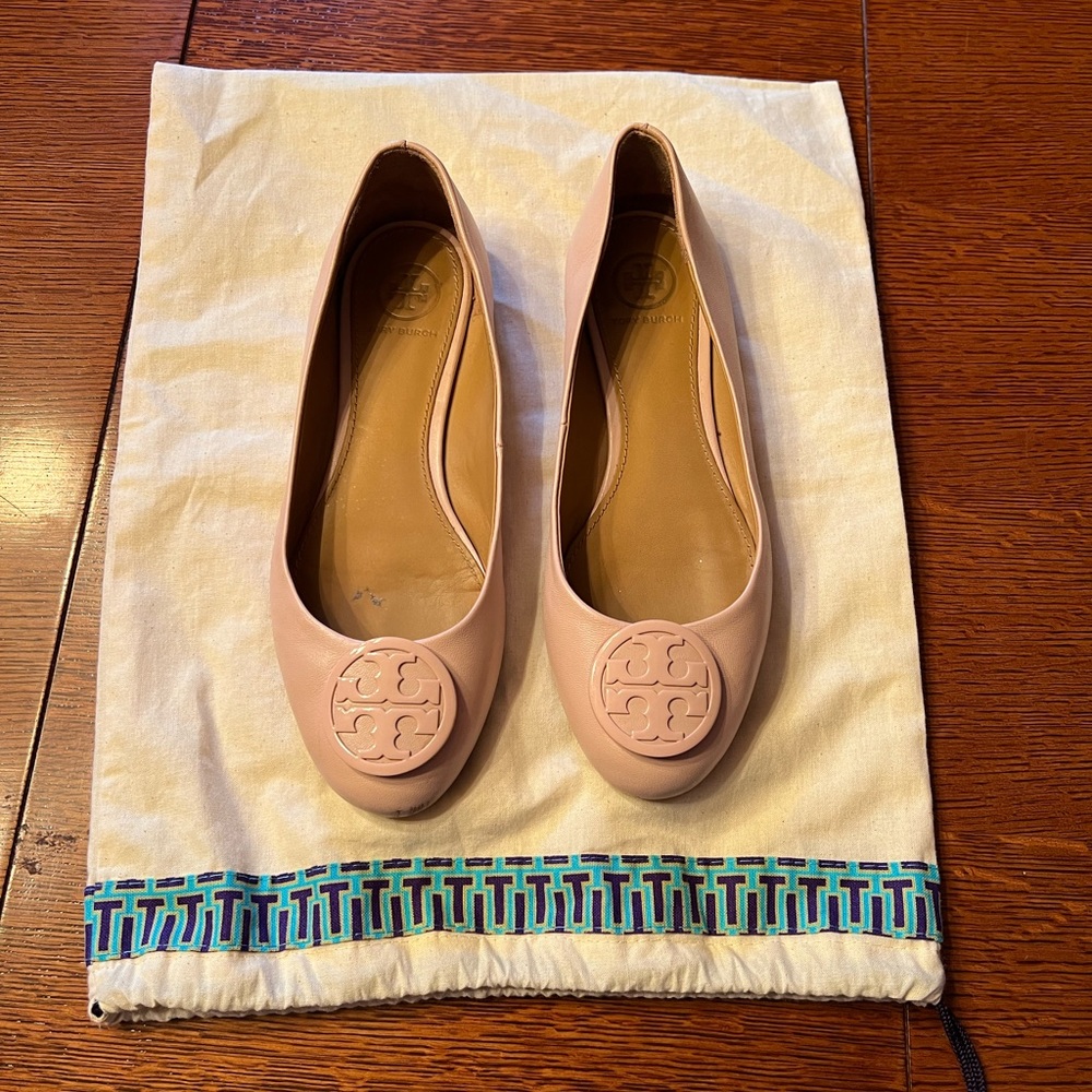 Tory Burch blush pink ballet flats - size 6.